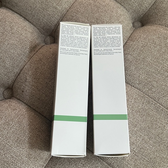 Set of 2 - Rodan + Fields Soothe Step 1 Calming Gel Cleanser sealed new in box! - Picture 2 of 6